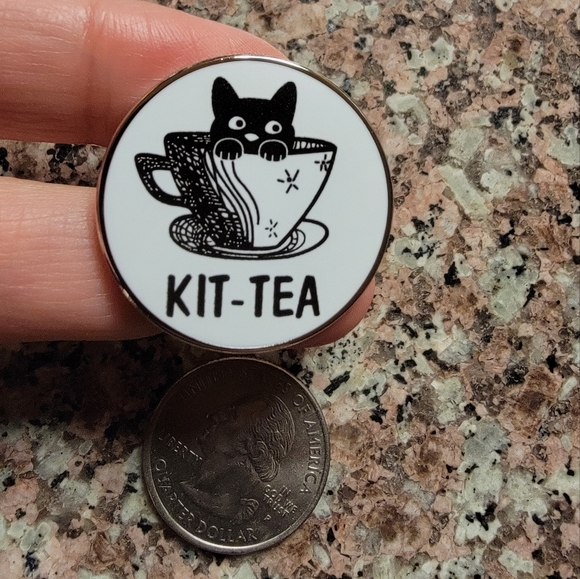*2 for $13* KIT-TEA Tea Lover Kitty Cat in a Cup Round Enamel Pin - Picture 2 of 4